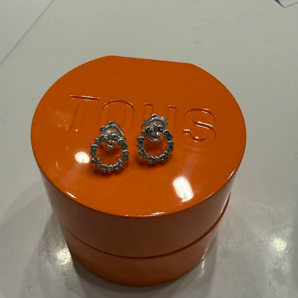 Tous Small Silver Disc Earrings - Picture 3 of 4